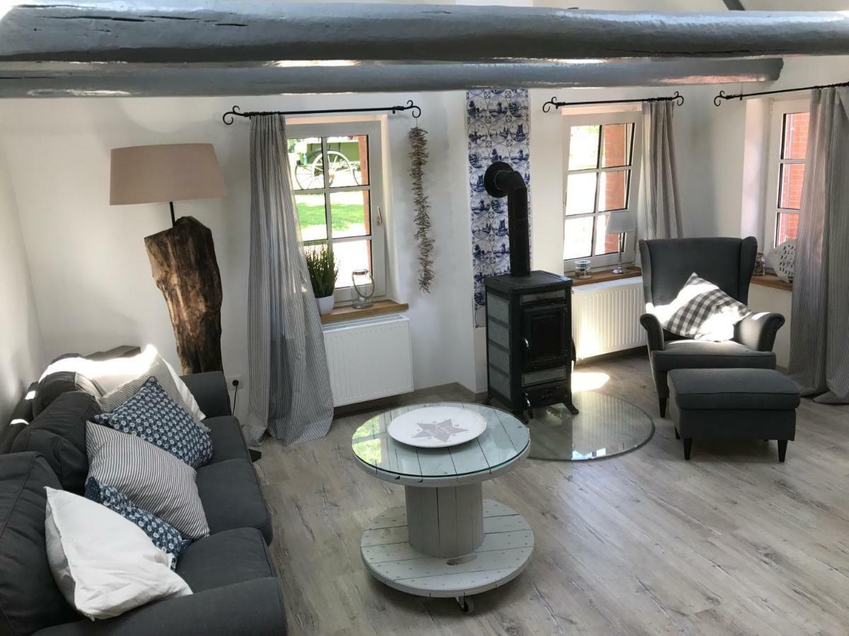 Ferienhaus Wattwurm Rysum Esterno foto