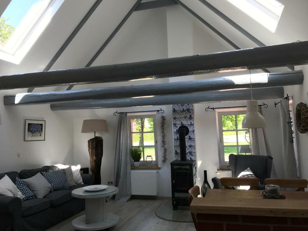 Ferienhaus Wattwurm Rysum Esterno foto